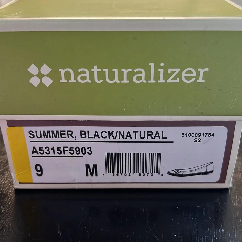 NWT Naturalizer slip on